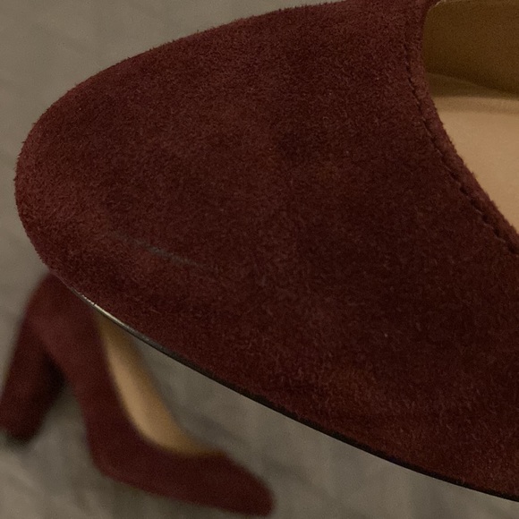 Banana Republic Burgundy Suede Pumps 👠 - Picture 7 of 7